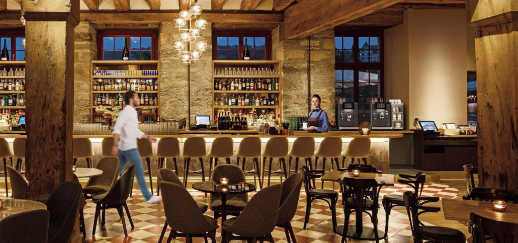 Coffee machines for bars and restaurants